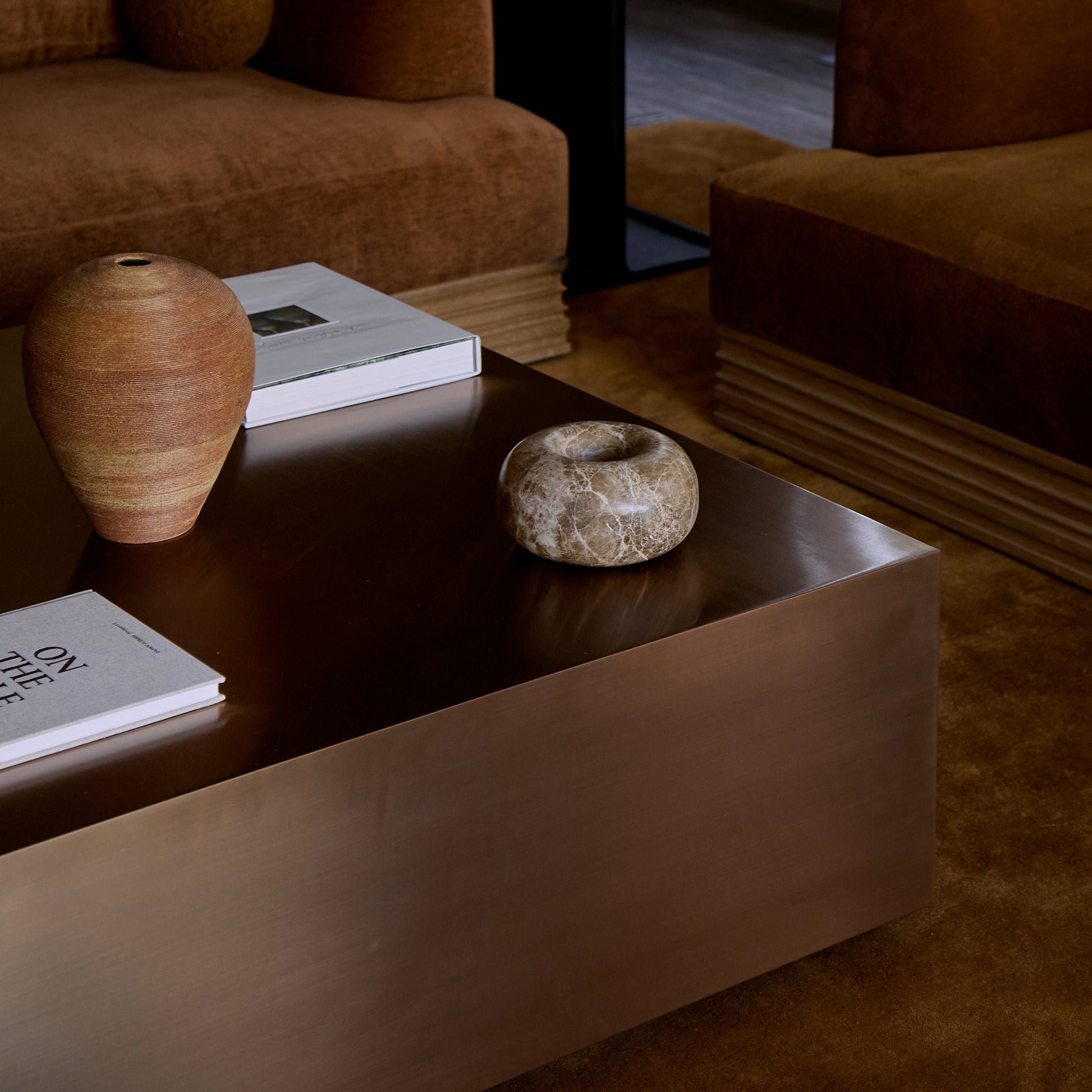 Table basse en cuivre