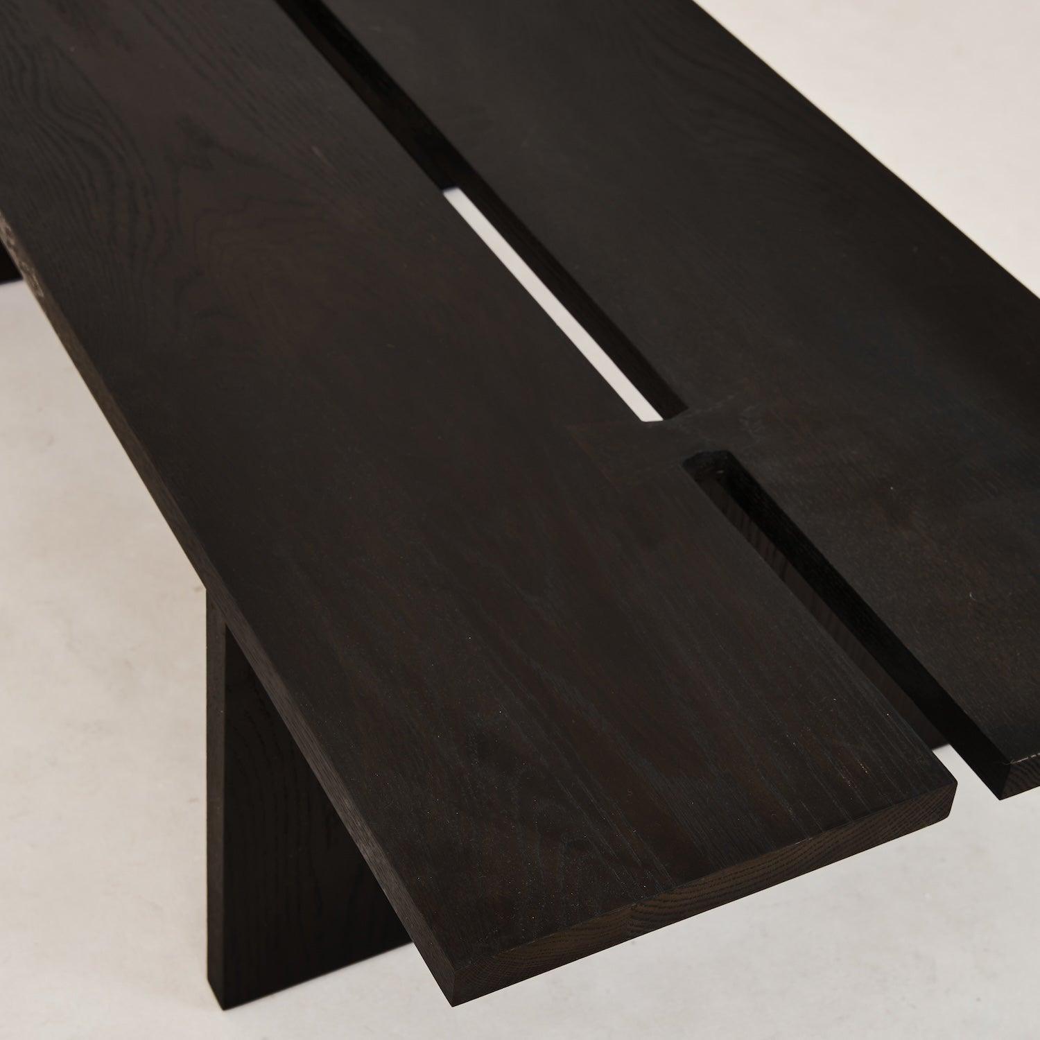 Échantillon de bois noir